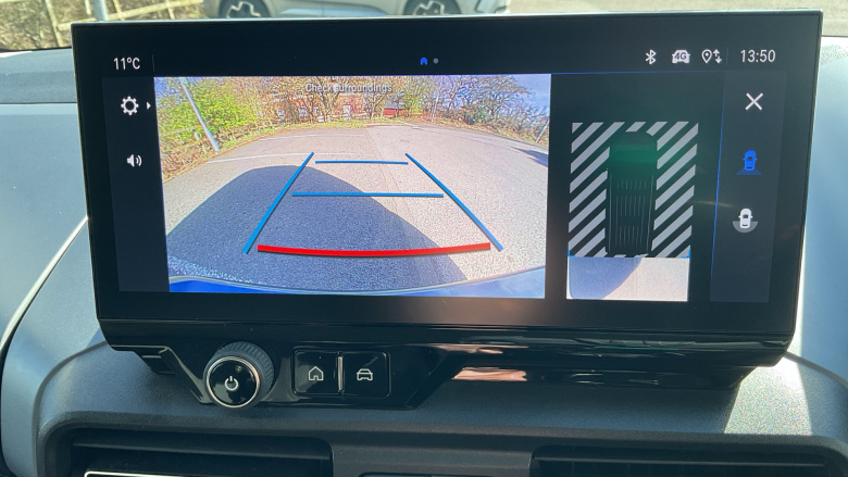 Vauxhall Combo Life 100kW Ultimate XL 50kWh 5dr Auto Electric Estate